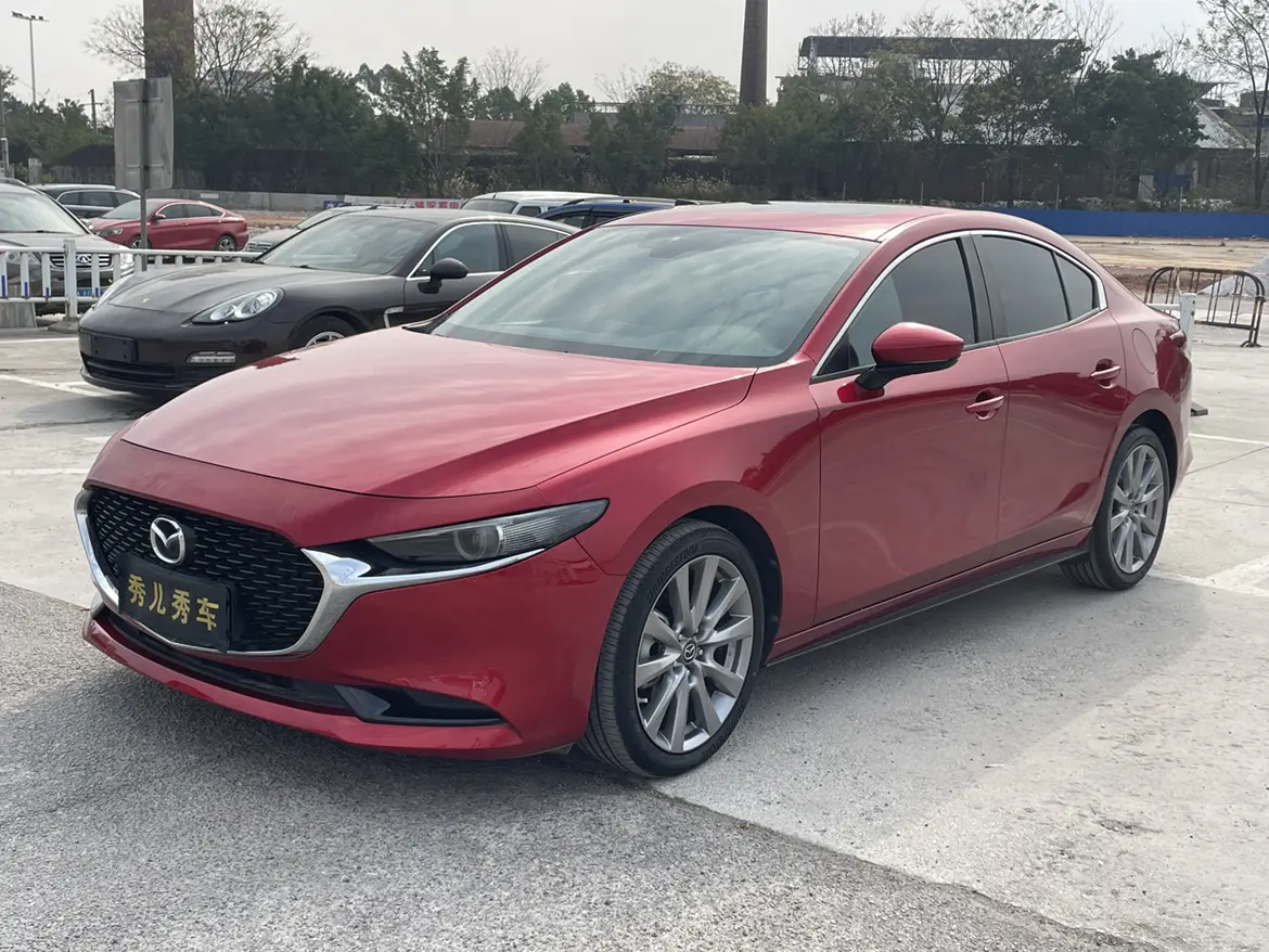 Mazda Axela (Mazda3)  из Китая