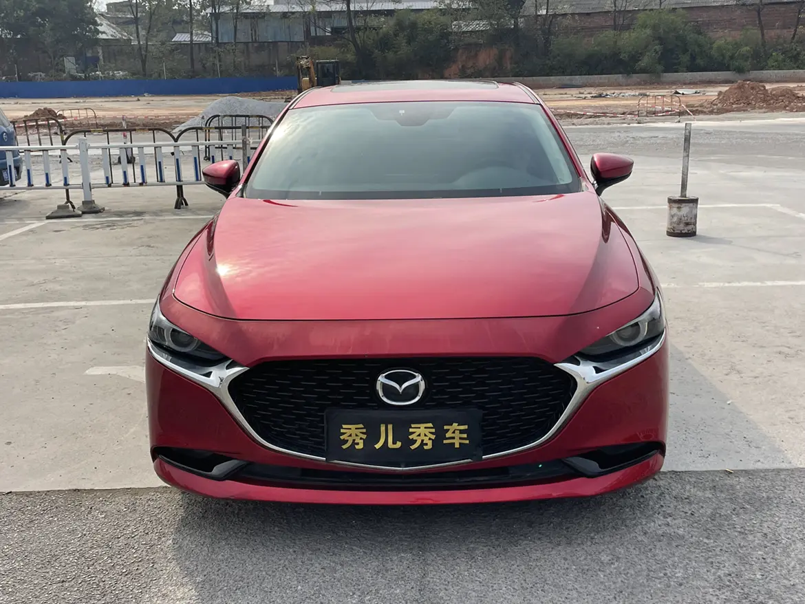 Mazda Axela (Mazda3)  из Китая