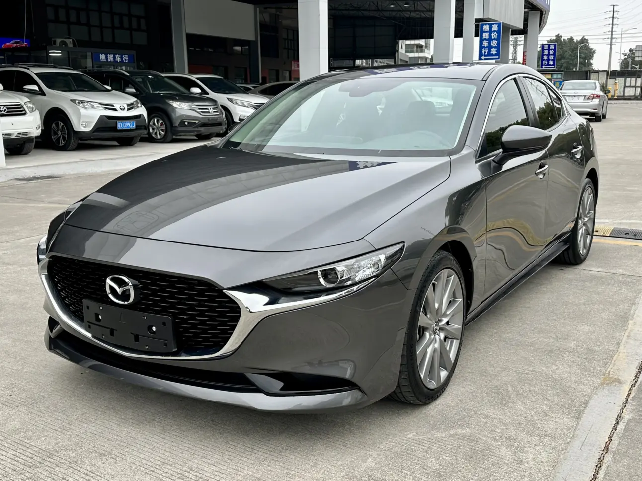 Mazda Axela (Mazda3)  из Китая