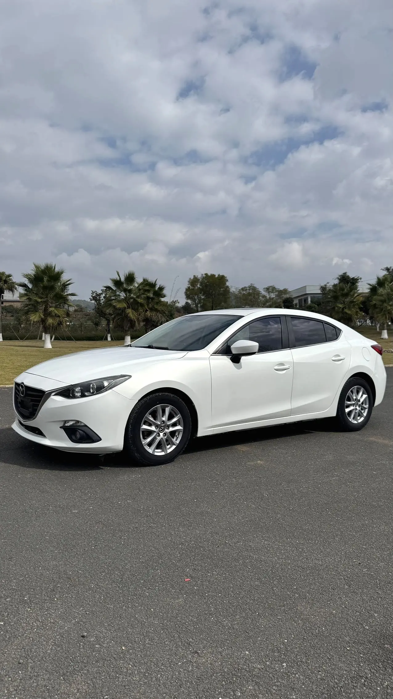 Mazda Axela (Mazda3)  из Китая