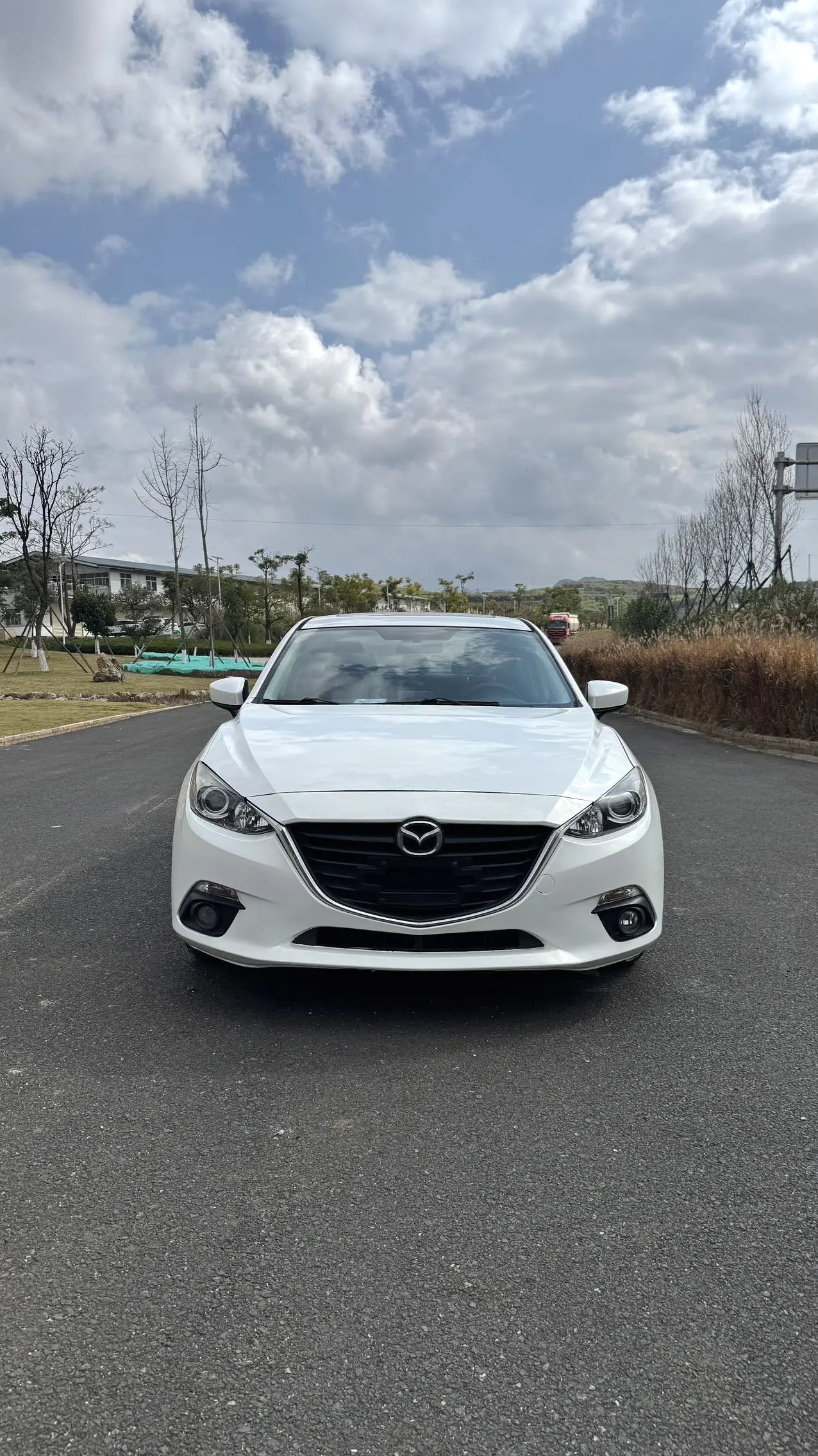 Mazda Axela (Mazda3)  из Китая