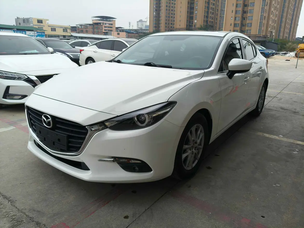 Mazda Axela (Mazda3)  из Китая