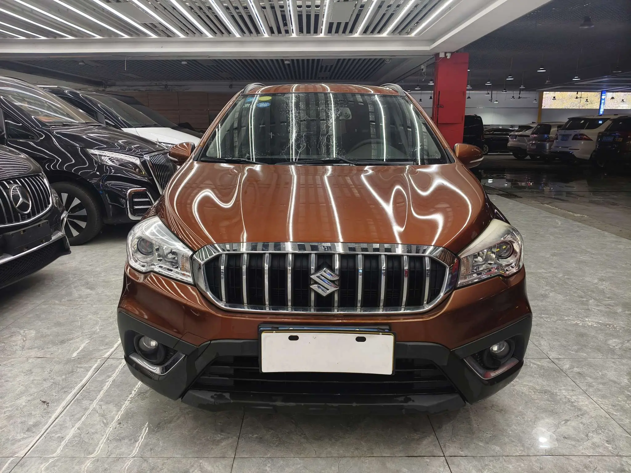 Suzuki Xiaotu  из Китая