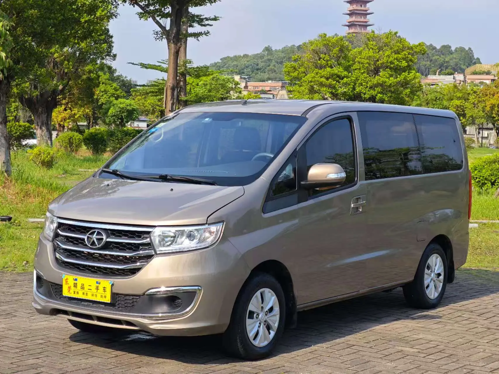 JAC Ruifeng M3  из Китая