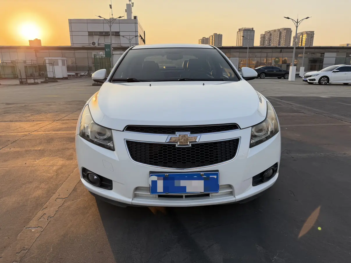 Chevrolet Monza (Cruze)  из Китая