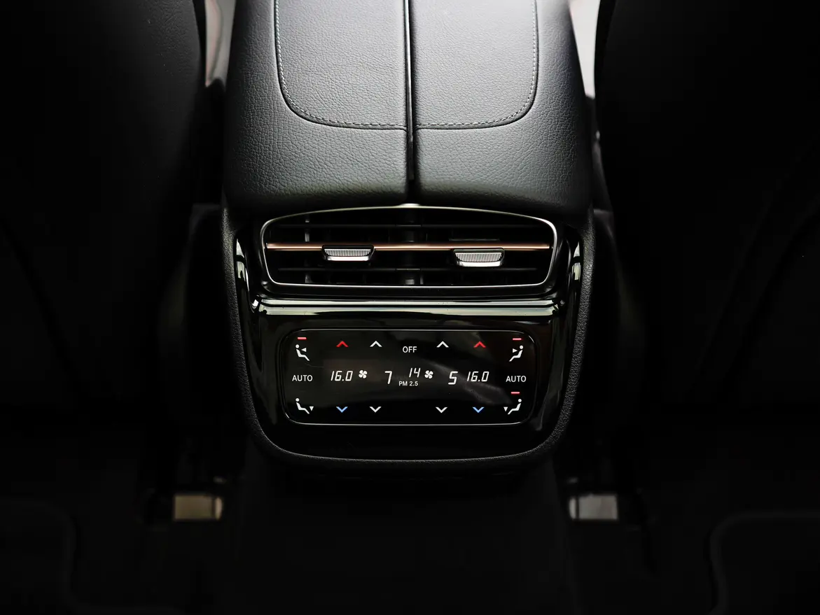 Mercedes-Benz EQE AMG  из Китая