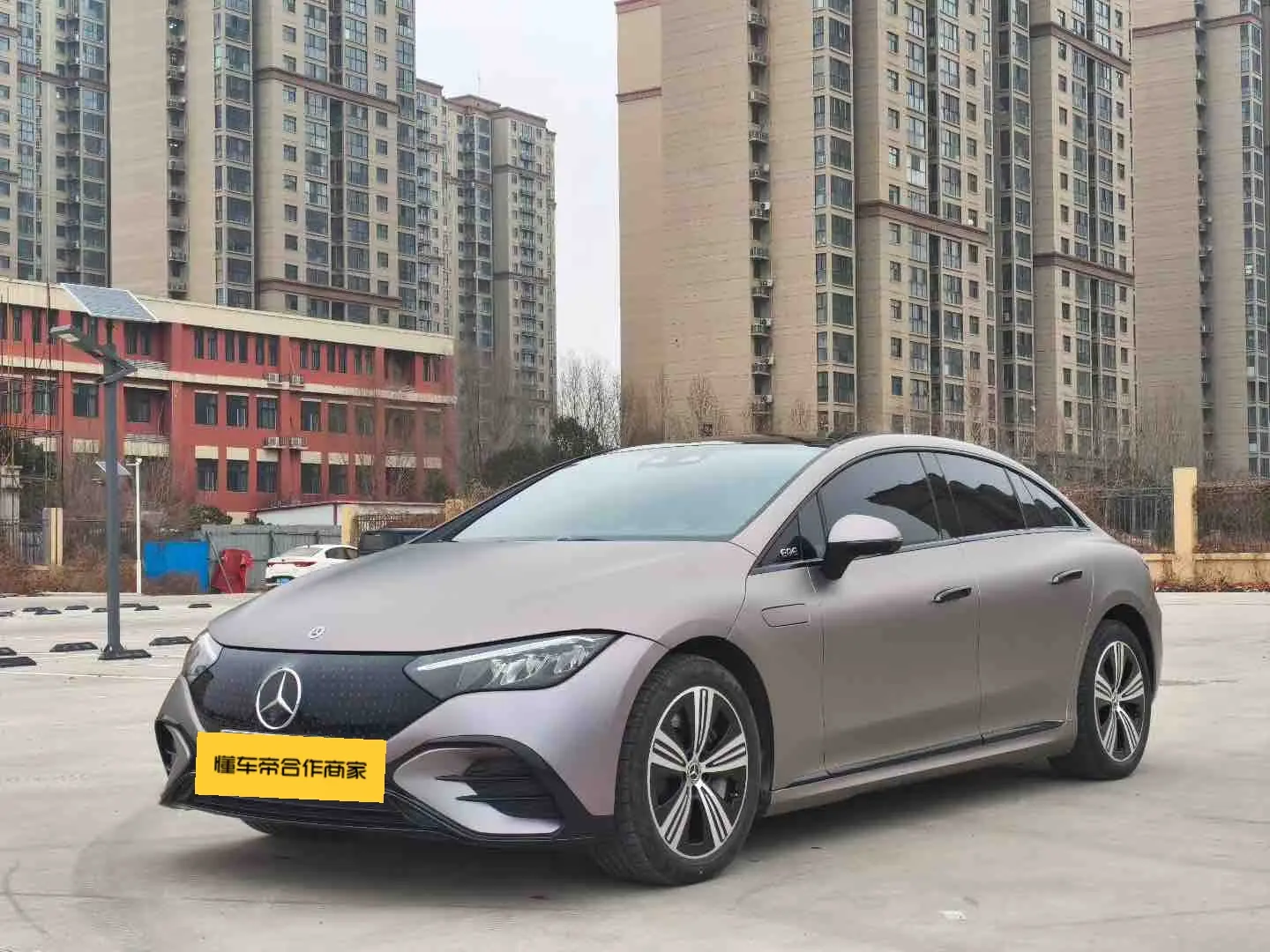 Mercedes-Benz EQE  из Китая