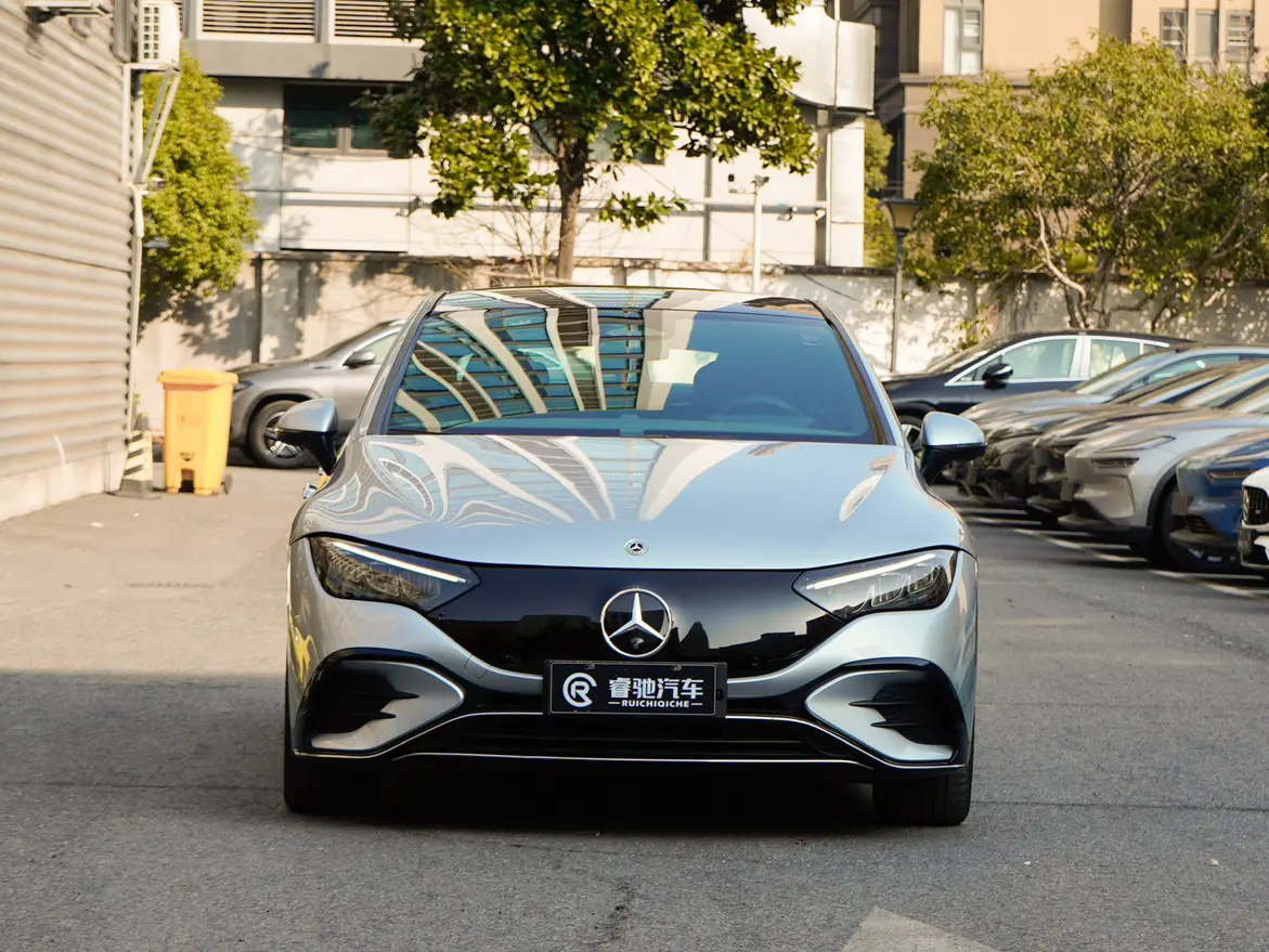Mercedes-Benz EQE  из Китая