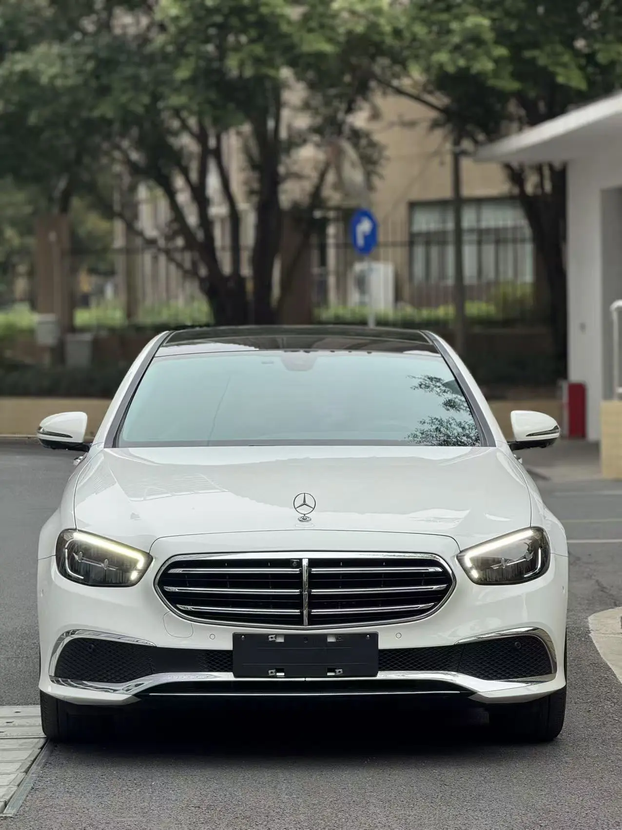 Mercedes-Benz E-Class PHEV  из Китая