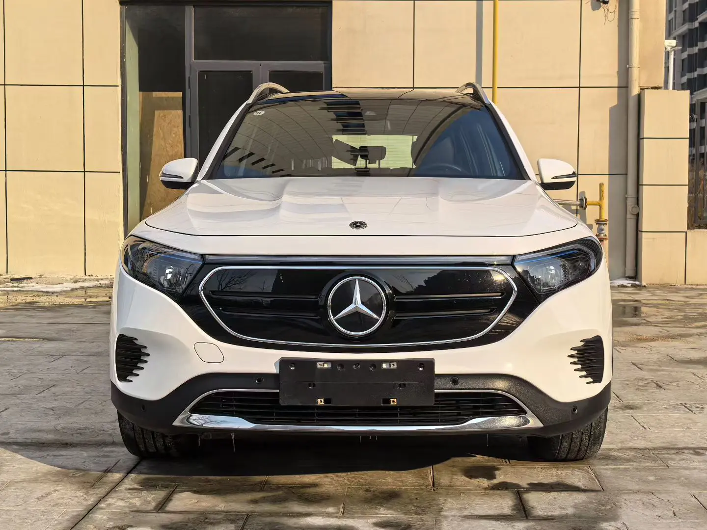 Mercedes-Benz EQB  из Китая