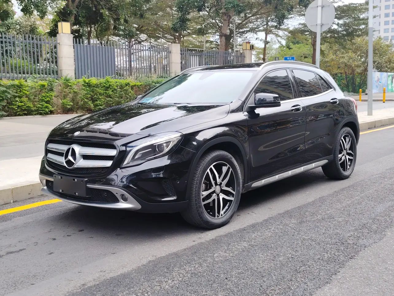 Mercedes-Benz GLA  из Китая