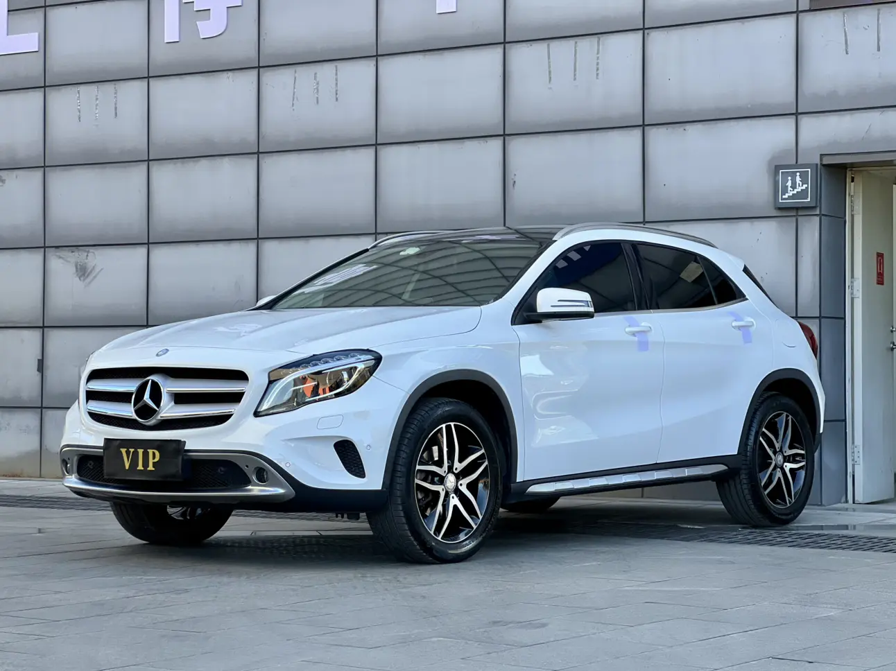 Mercedes-Benz GLA  из Китая