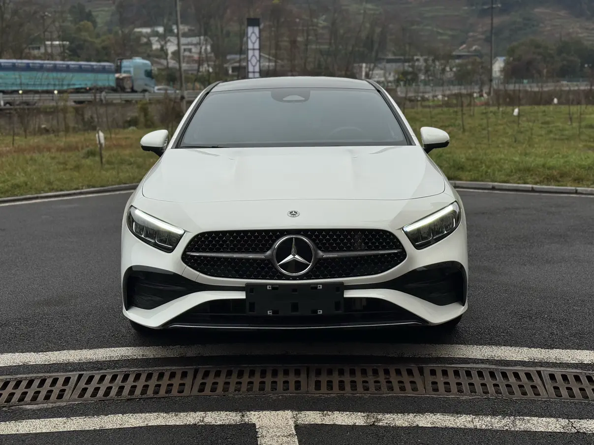 Mercedes-Benz Mercedes Benz A Class  из Китая