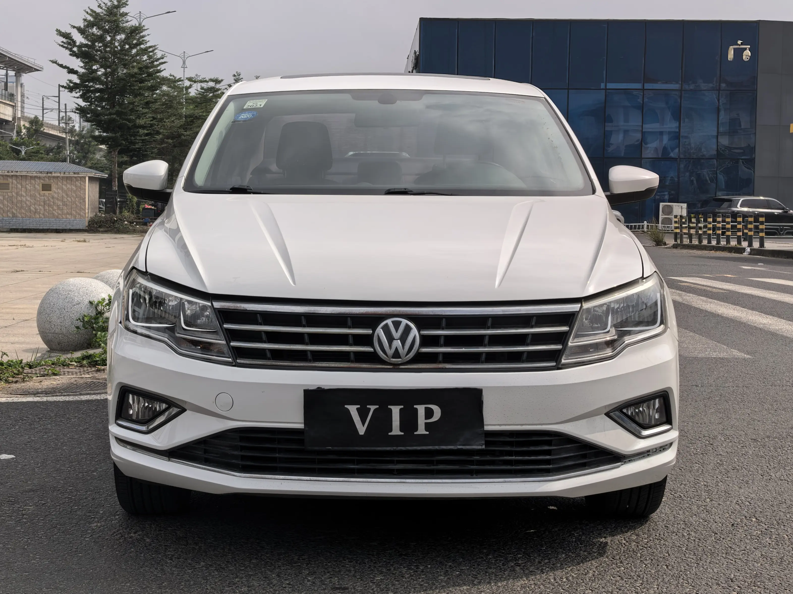 Volkswagen Jetta  из Китая