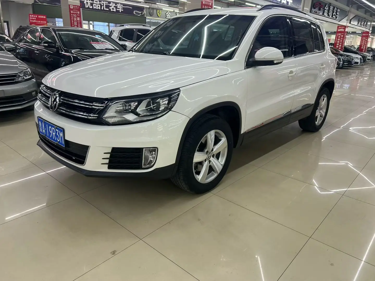 Volkswagen Tiguan  из Китая