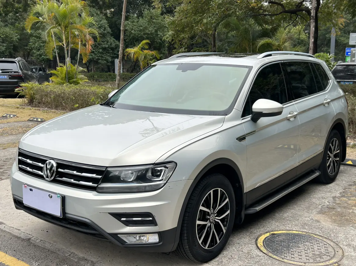 Volkswagen Tiguan L  из Китая
