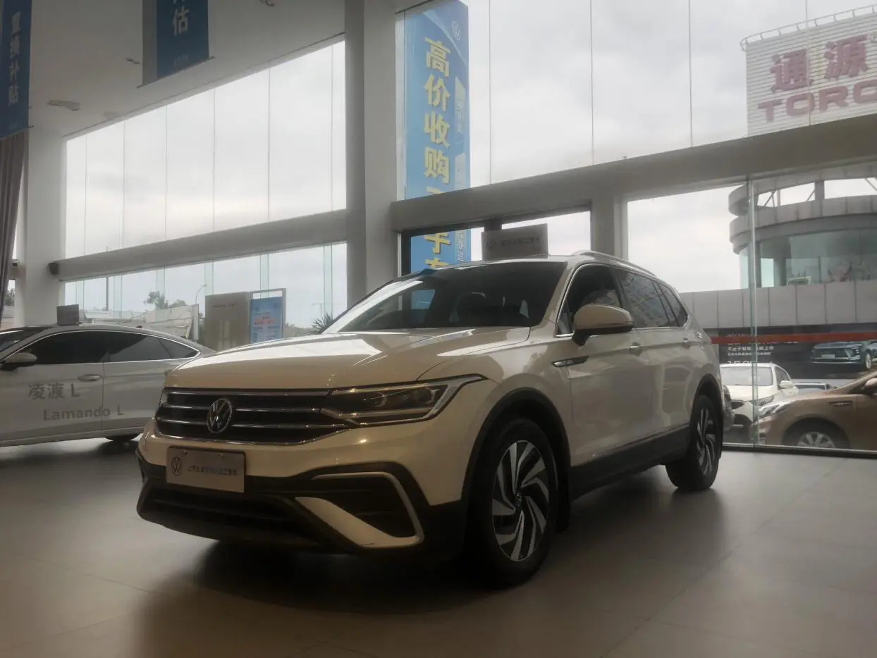 Volkswagen Tiguan L  из Китая