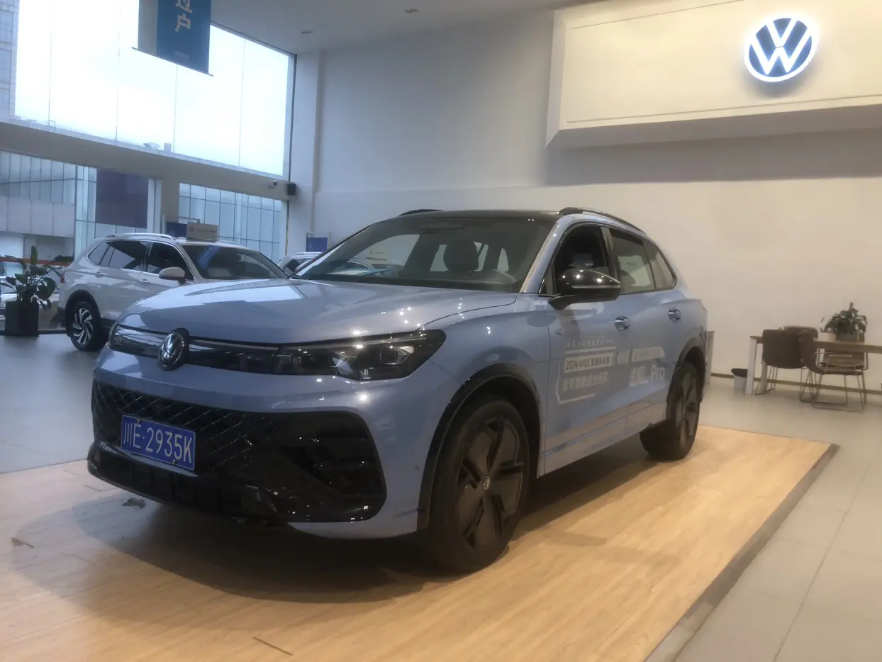 Volkswagen Tiguan L  из Китая