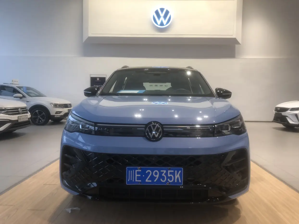 Volkswagen Tiguan L  из Китая