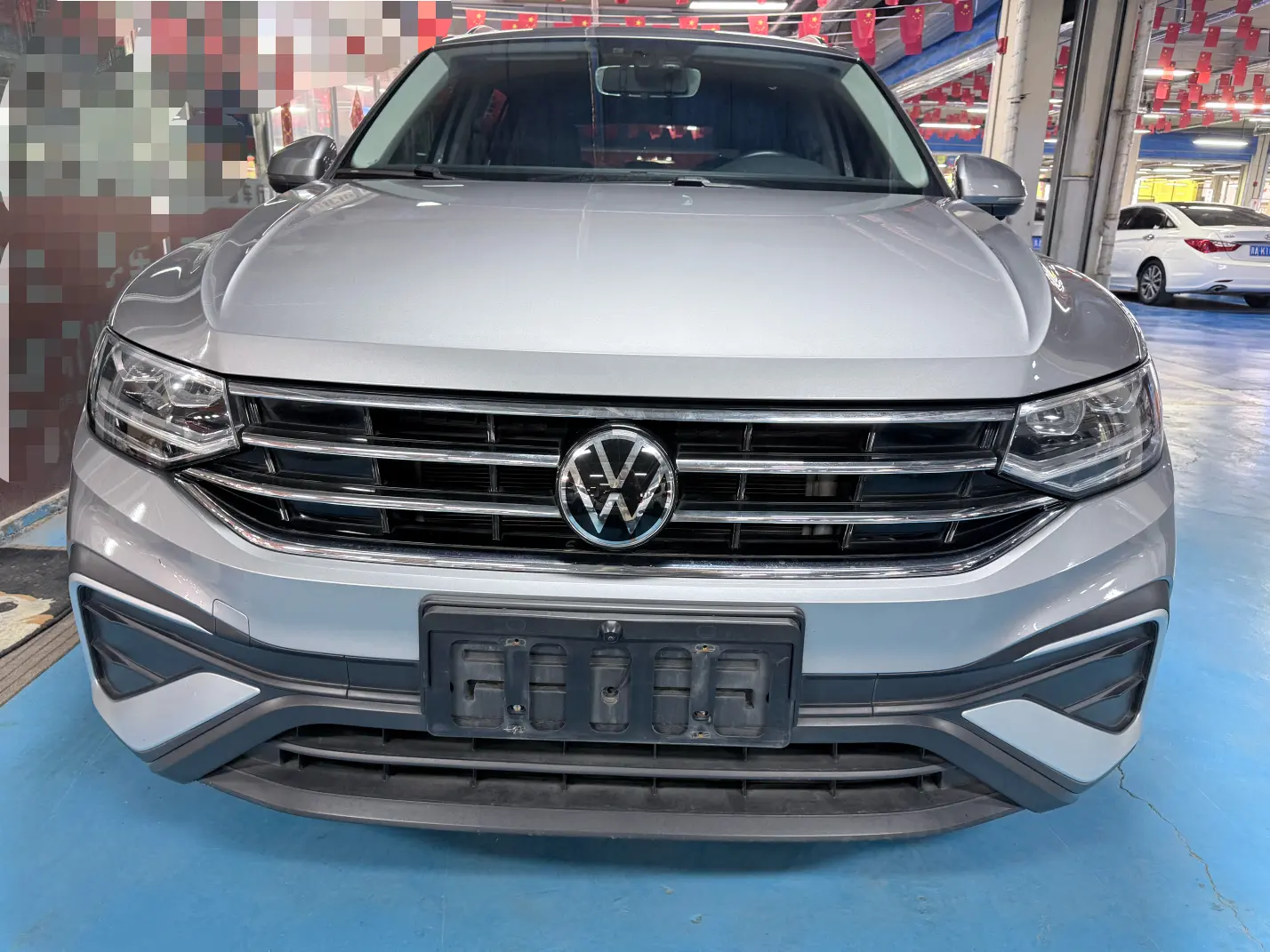 Volkswagen Tiguan L  из Китая