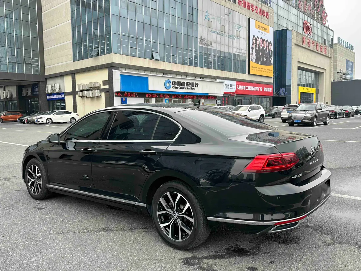 Volkswagen Magotan  из Китая