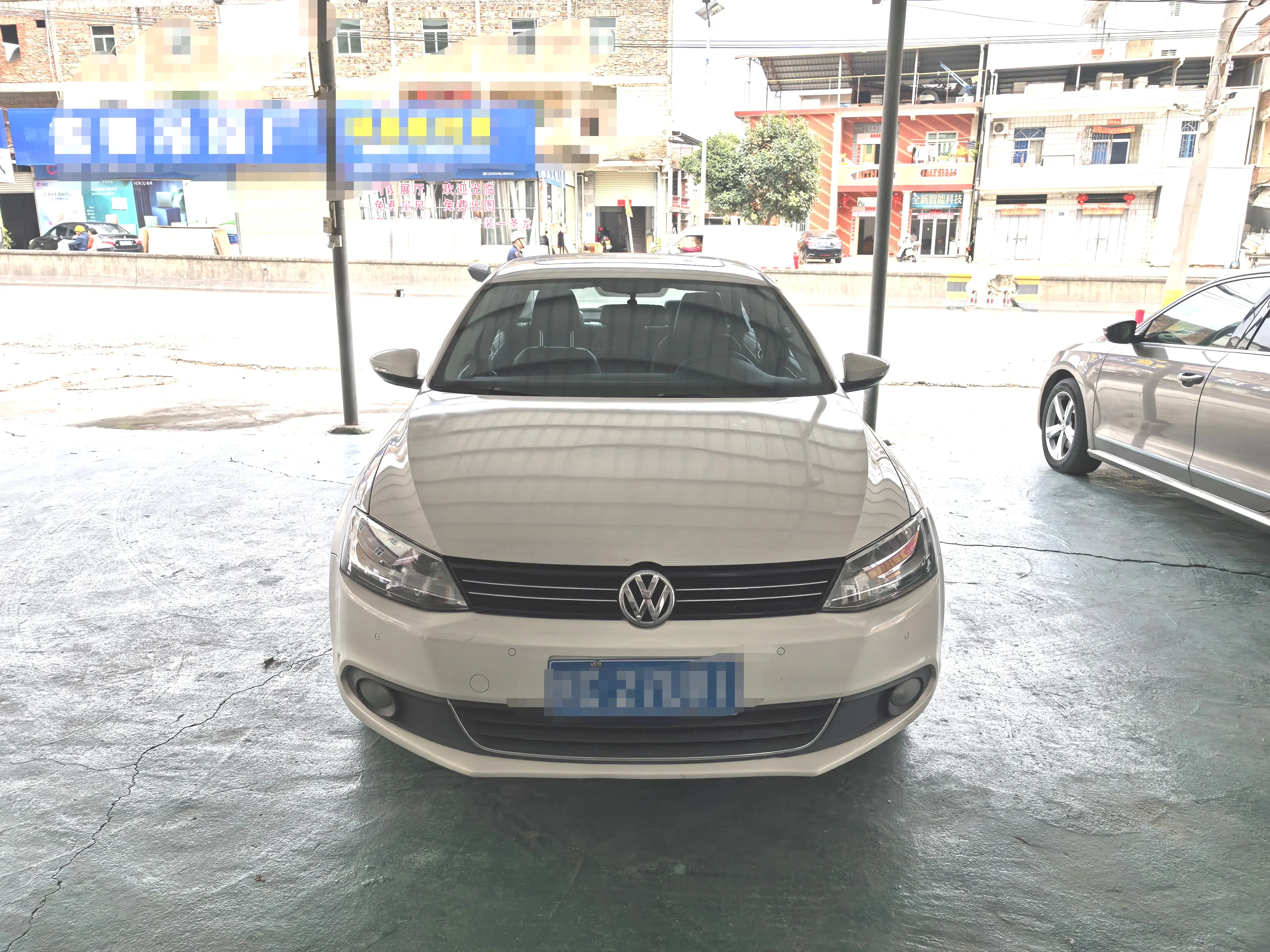 Volkswagen Sagitar  из Китая