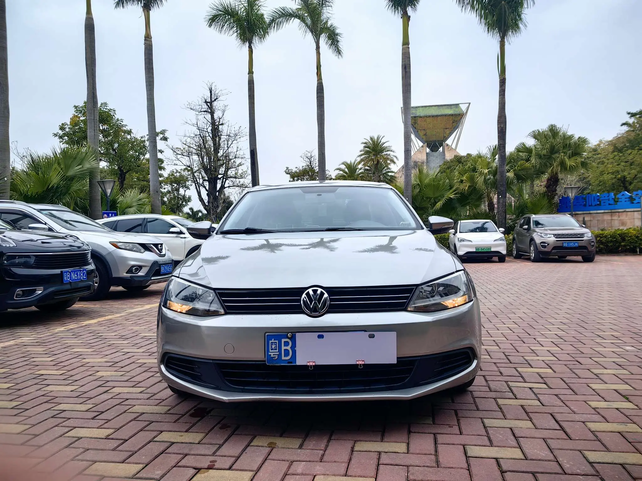 Volkswagen Sagitar  из Китая