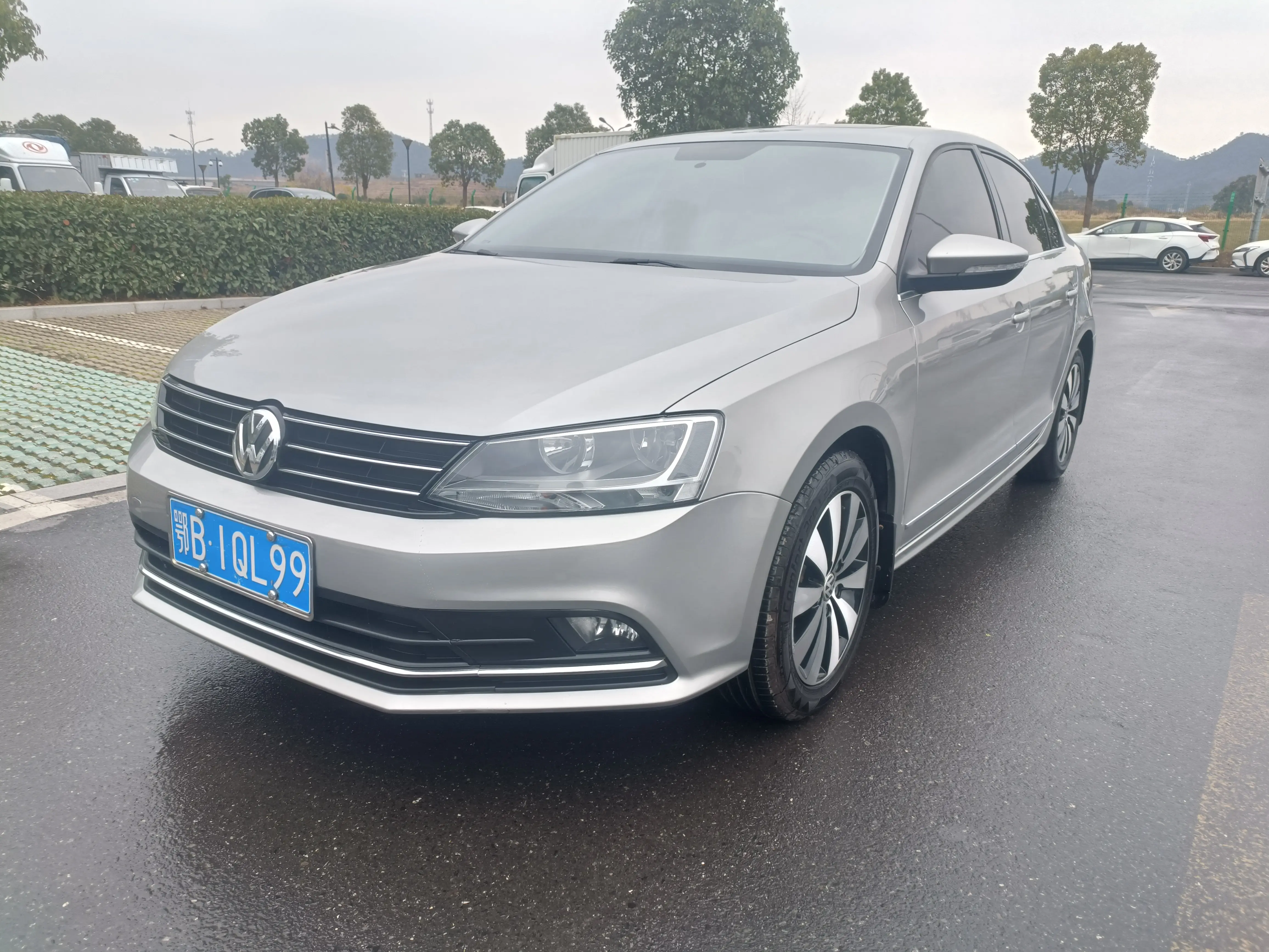 Volkswagen Sagitar  из Китая