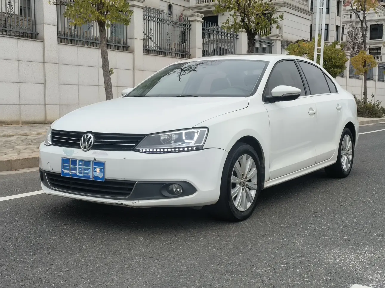 Volkswagen Sagitar  из Китая