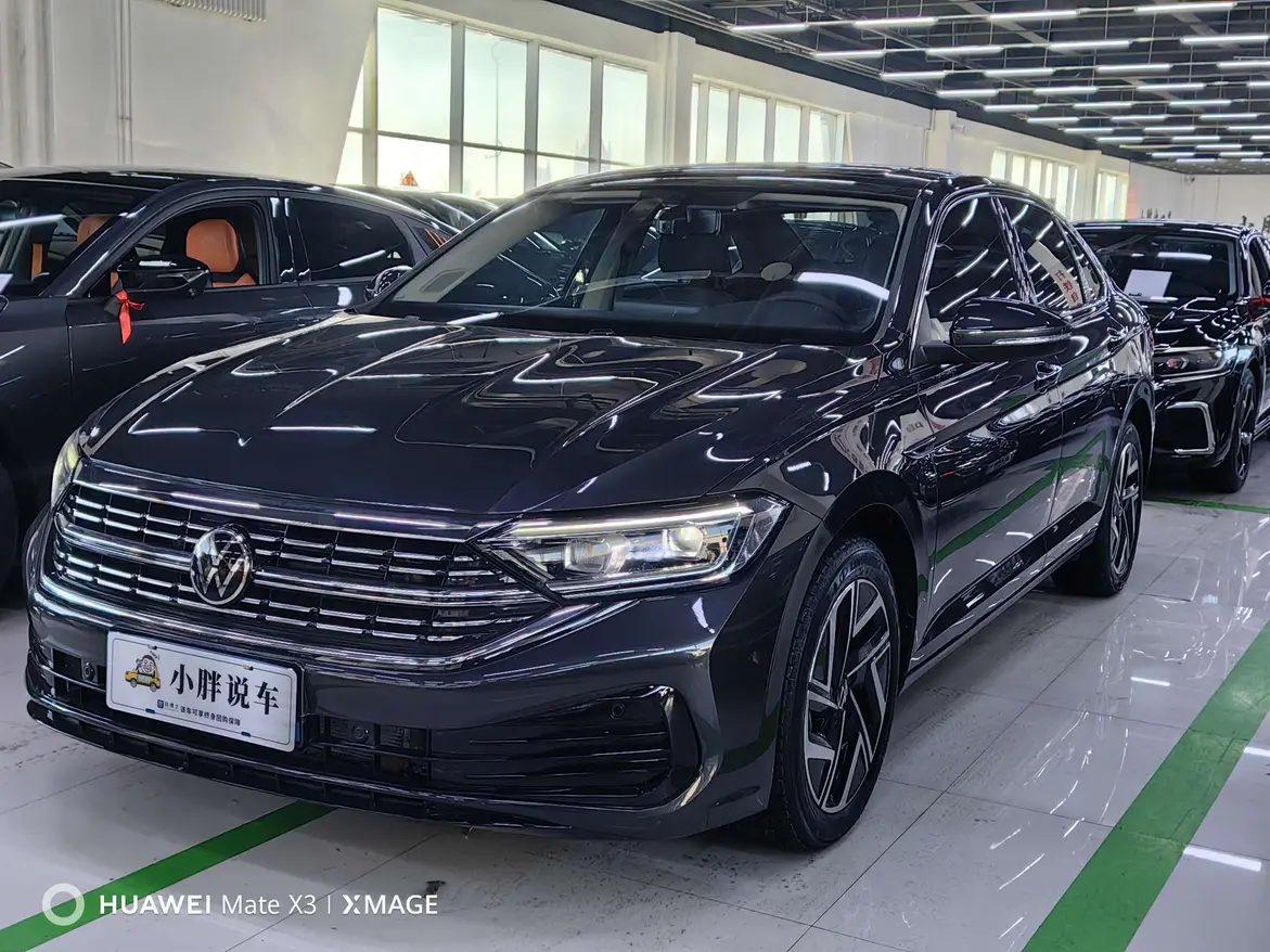 Volkswagen Sagitar  из Китая