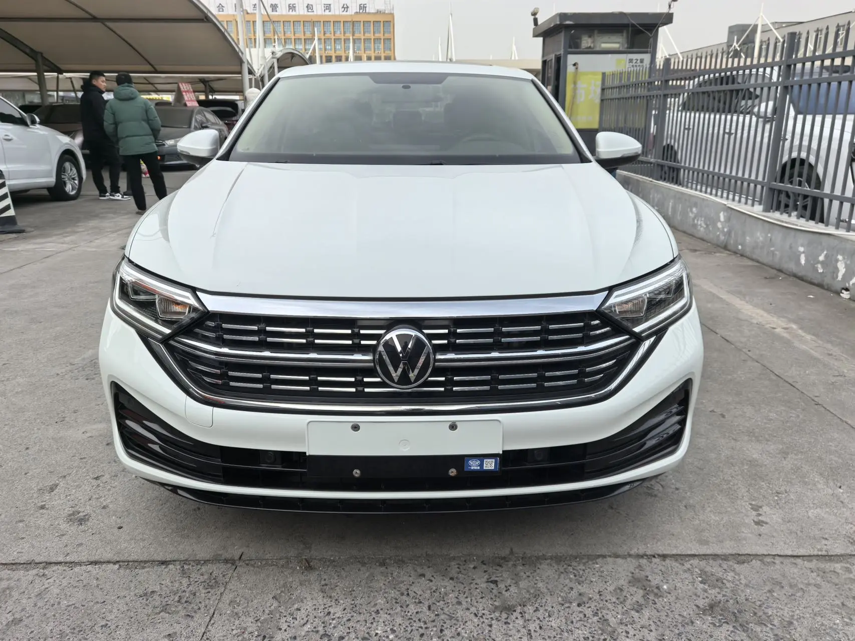 Volkswagen Sagitar  из Китая