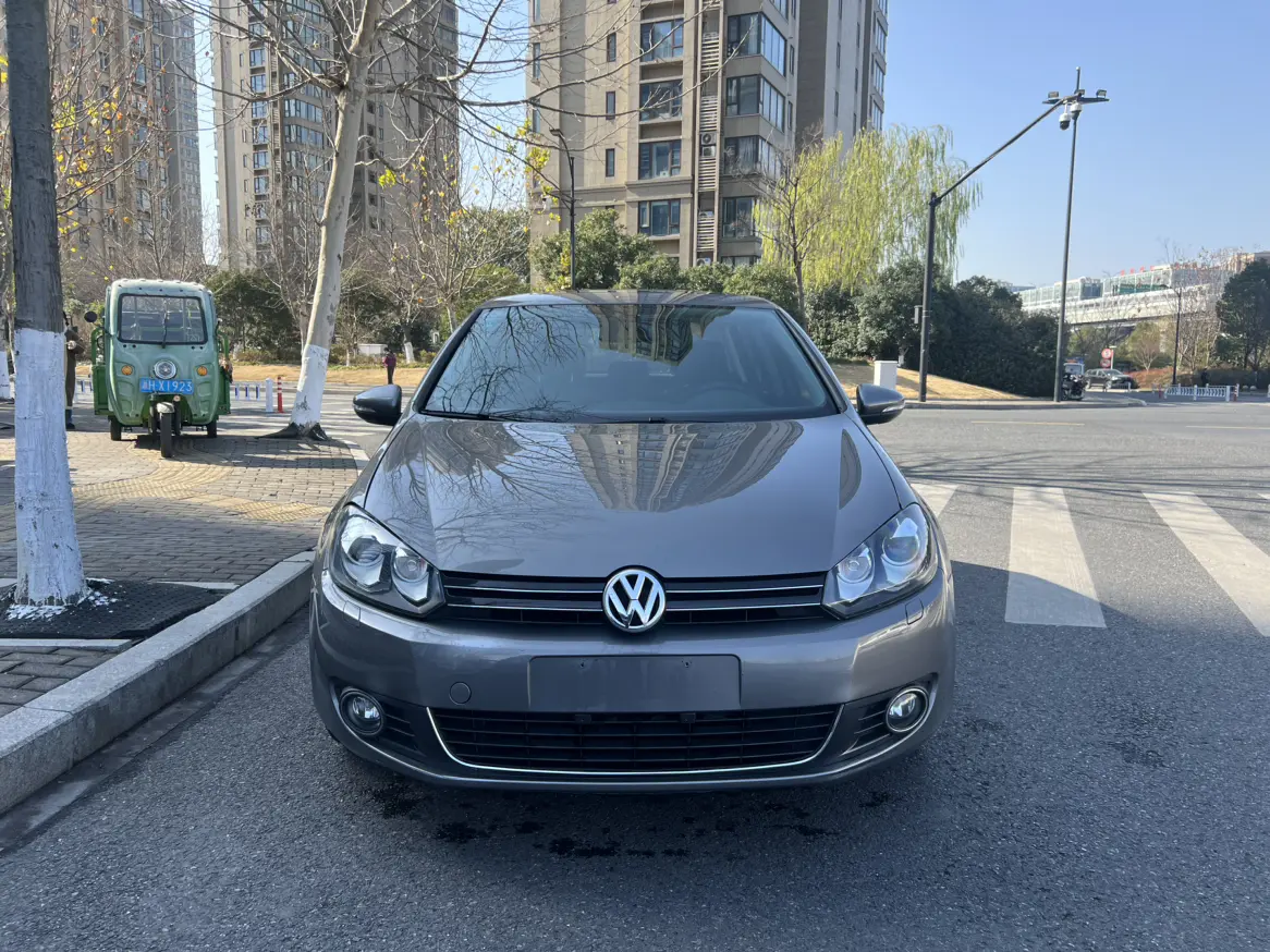 Volkswagen Golf  из Китая