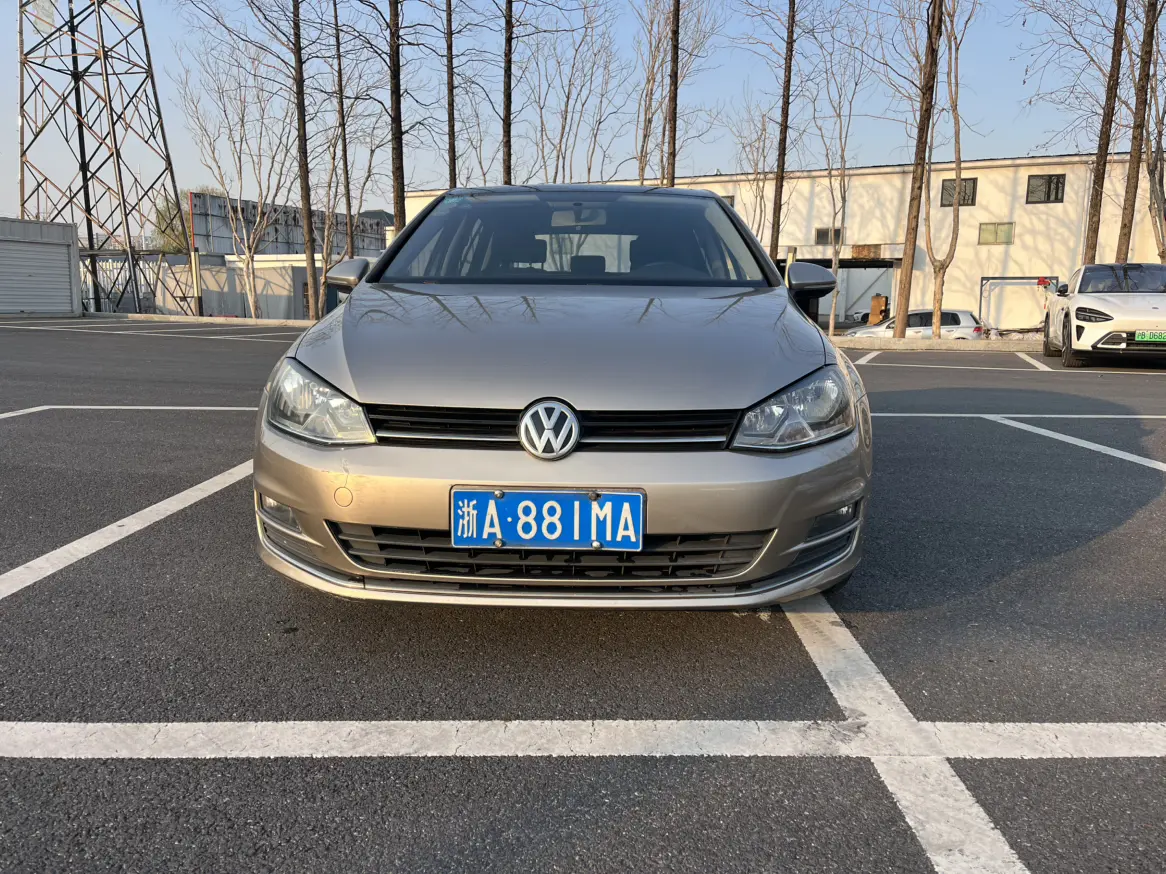 Volkswagen Golf  из Китая