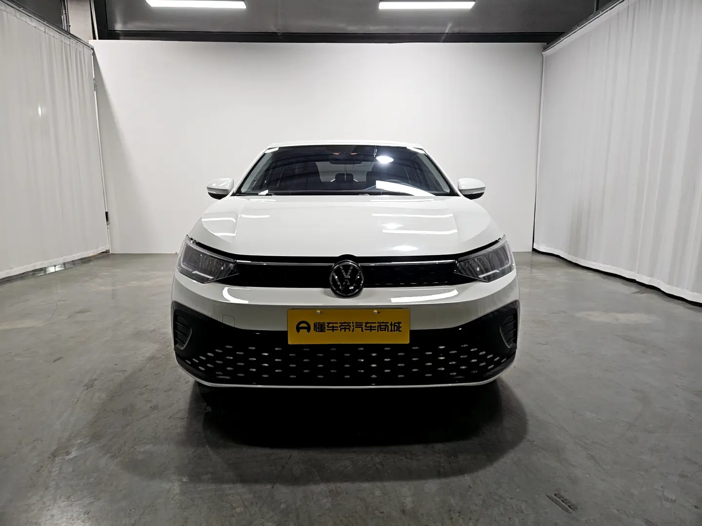 Volkswagen Lavida  из Китая
