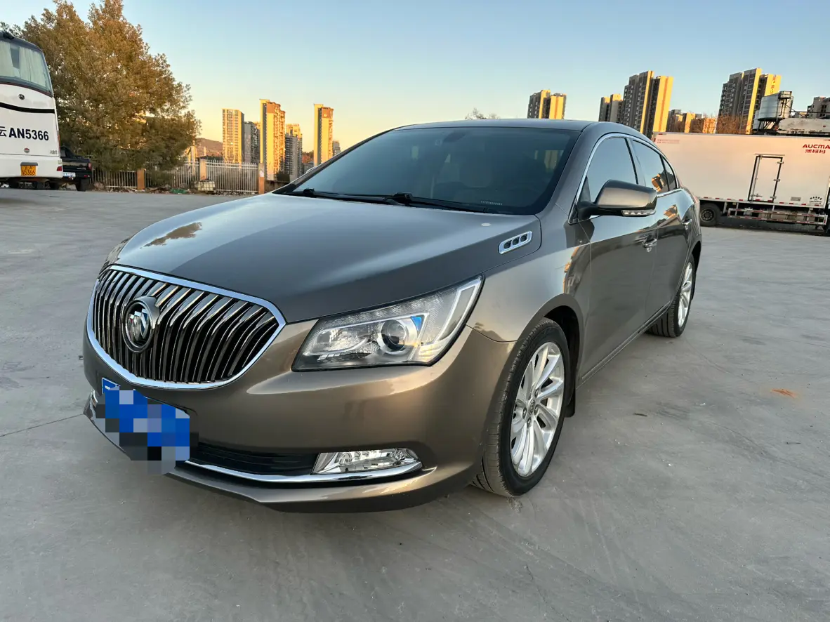 Buick LaCrosse  из Китая