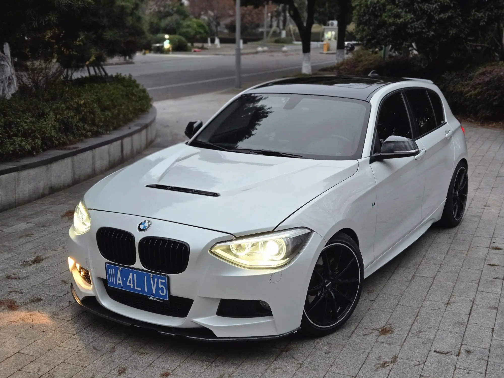 BMW 1 Series  из Китая