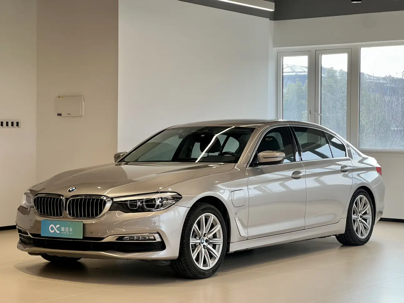 BMW 5 Series PHEV  из Китая