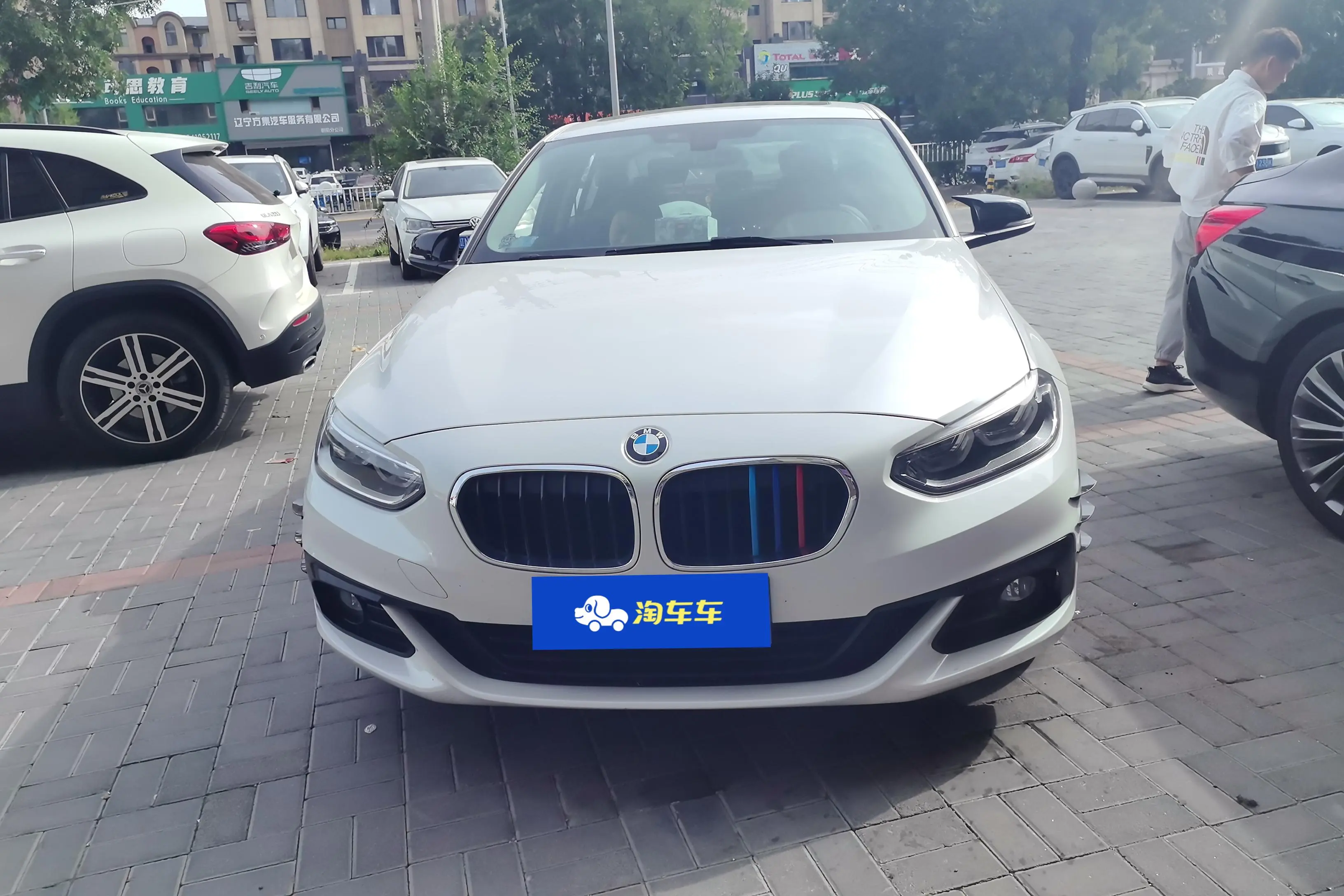 BMW 1 Series  из Китая