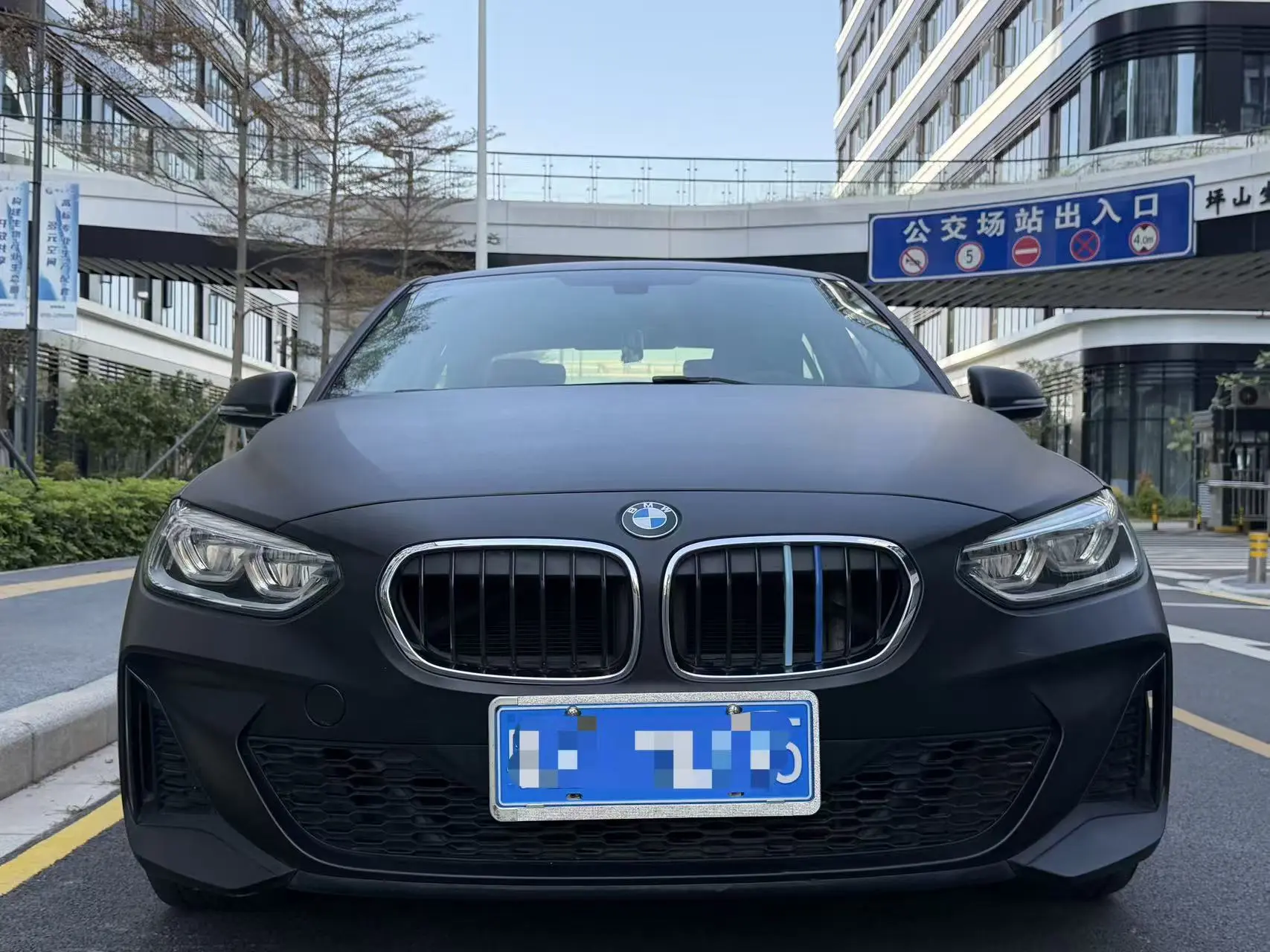 BMW 1 Series  из Китая