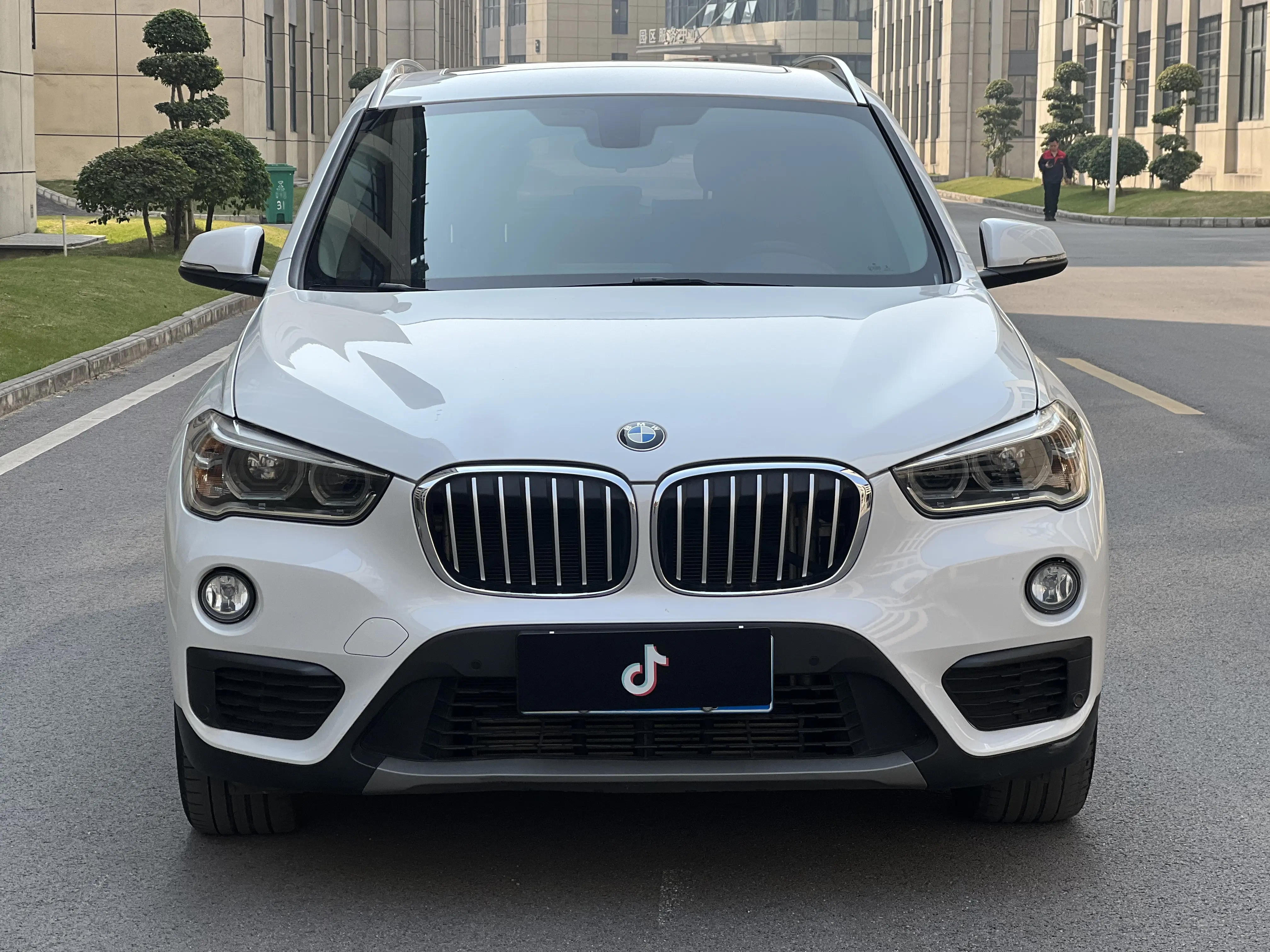 BMW X1  из Китая