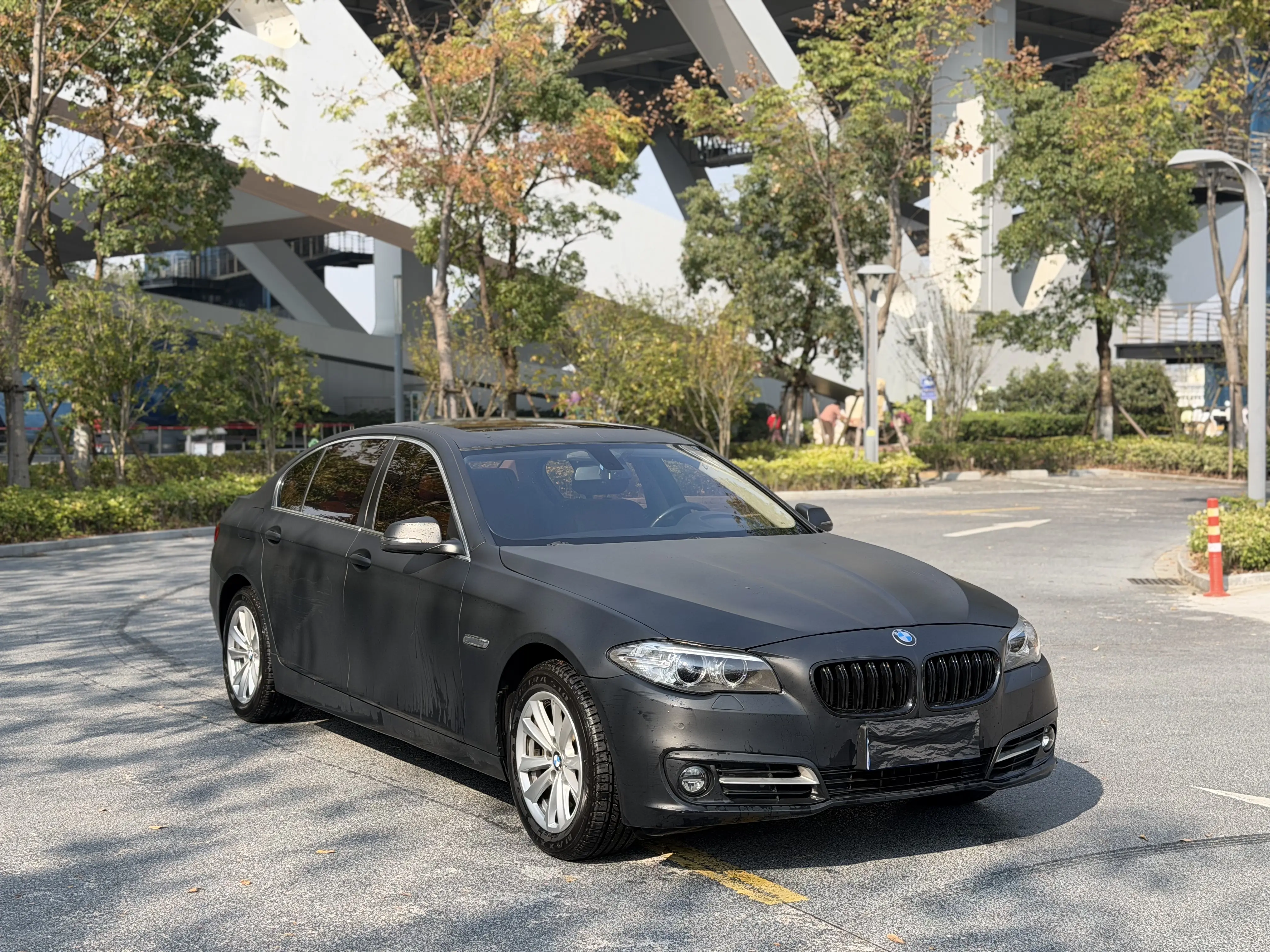 BMW 5 Series  из Китая