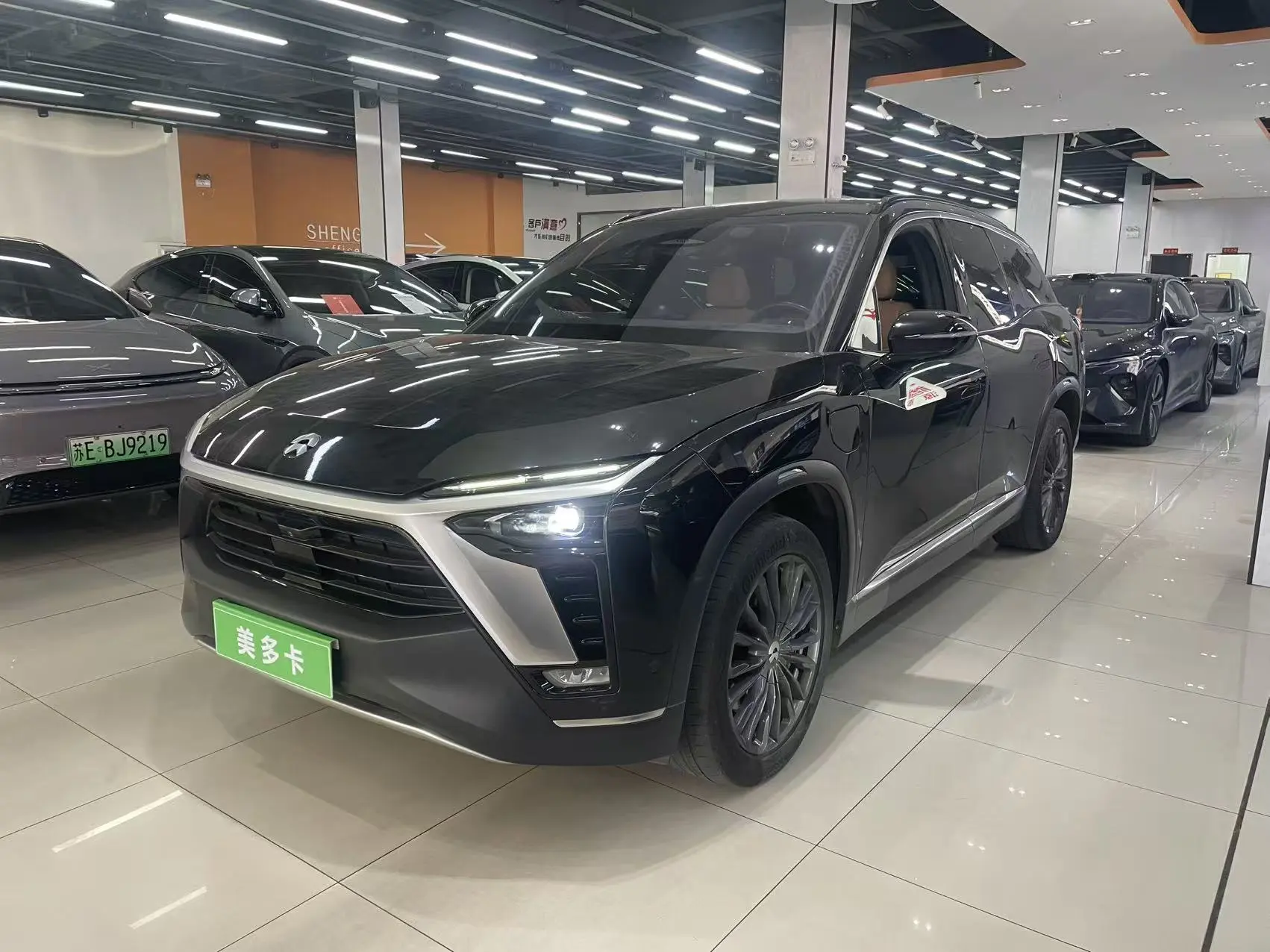 NIO ES8  из Китая