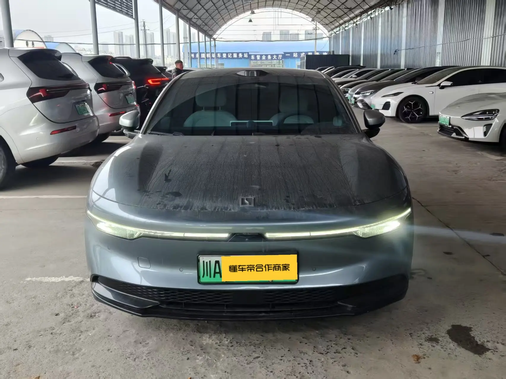 ZEEKR 007  из Китая