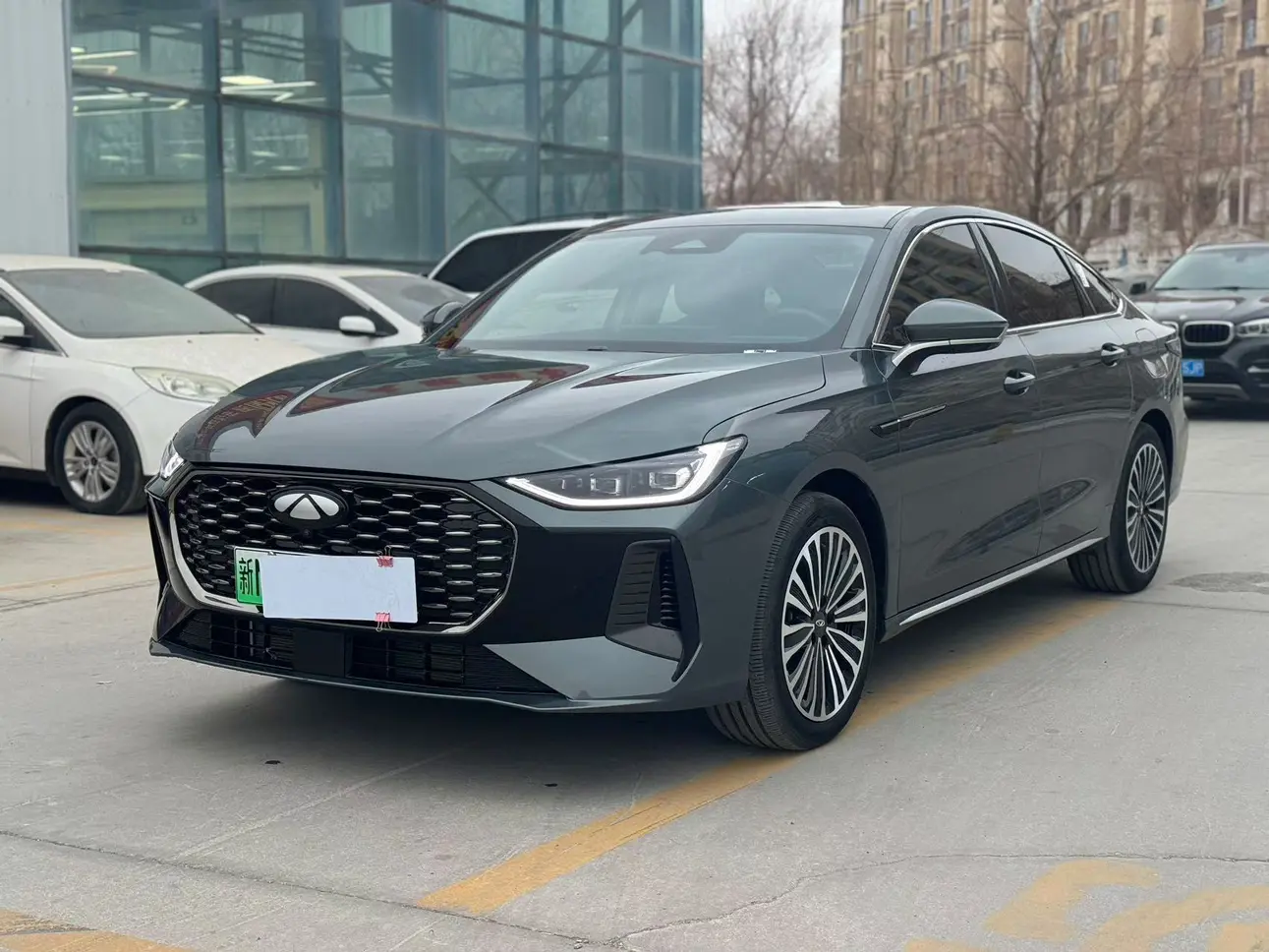 Chery Fengyun A8L  из Китая