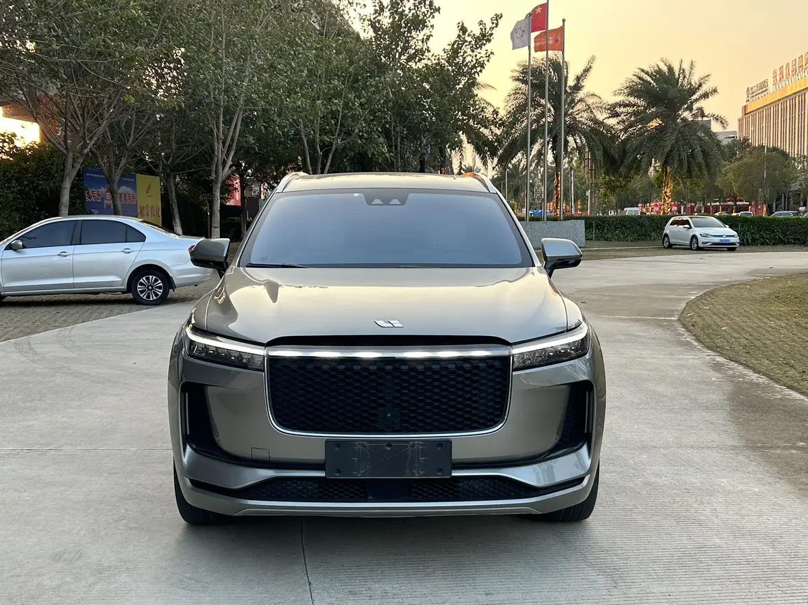 Li ONE (Ideal ONE)  из Китая