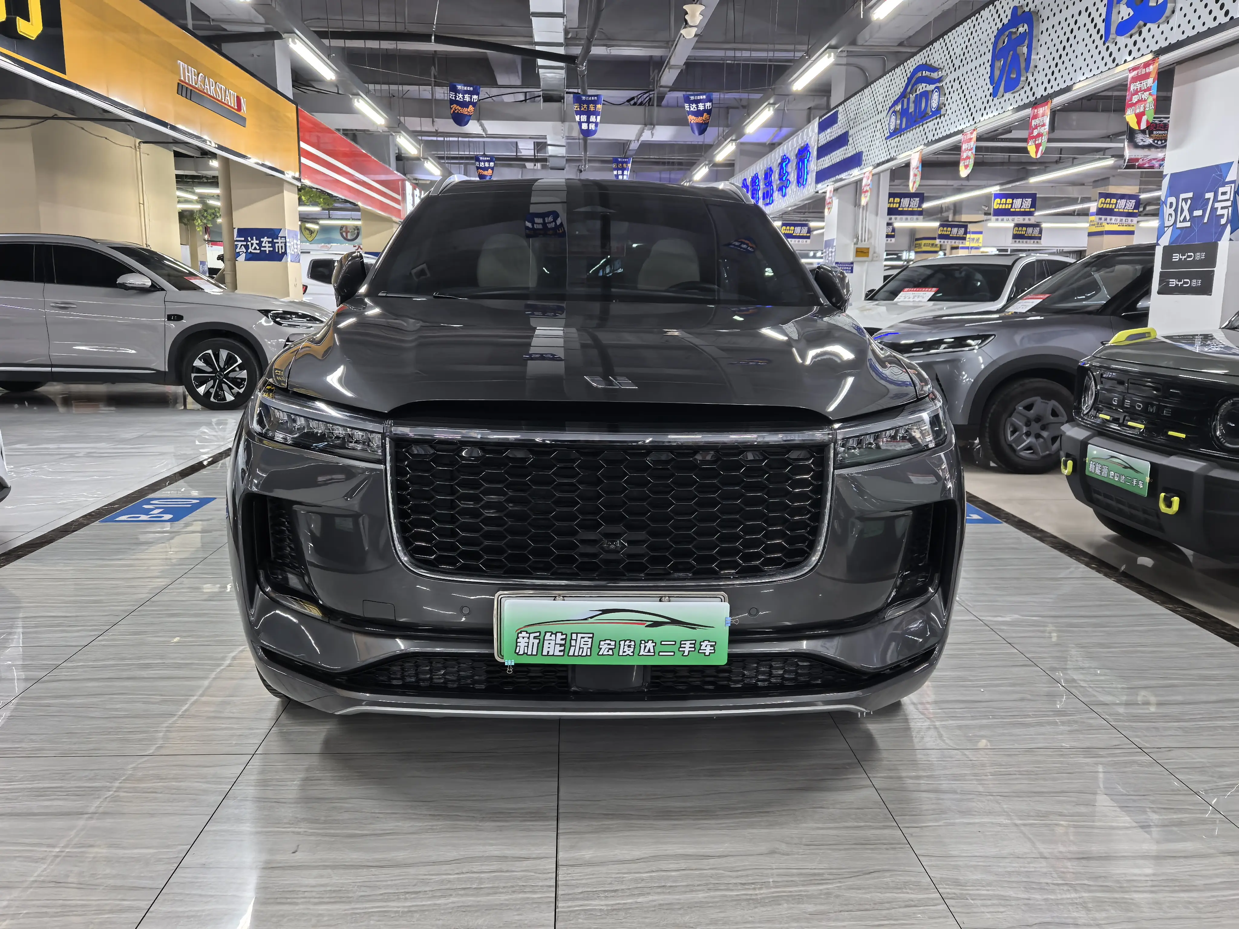 Li ONE (Ideal ONE)  из Китая