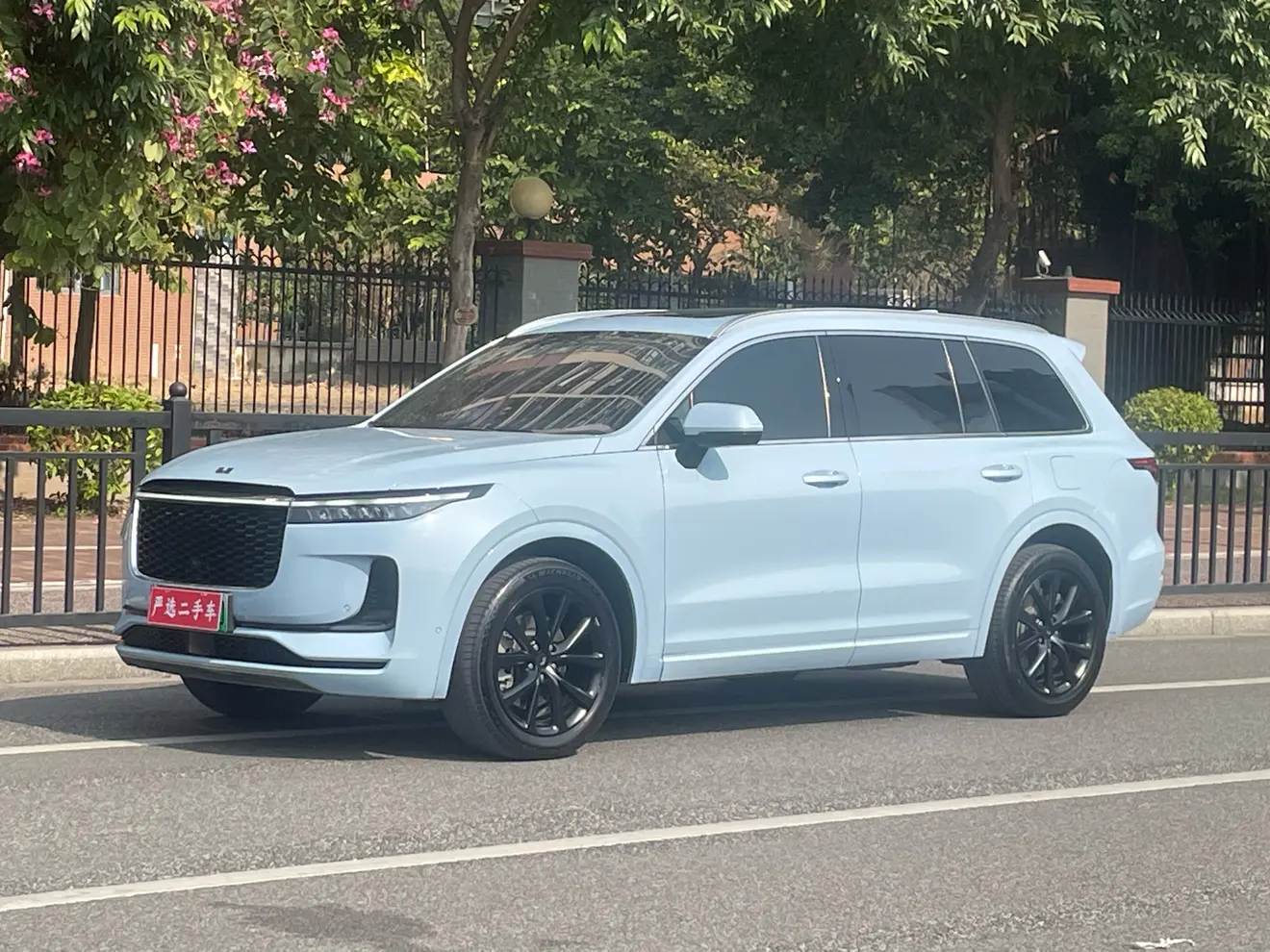 Li ONE (Ideal ONE)  из Китая