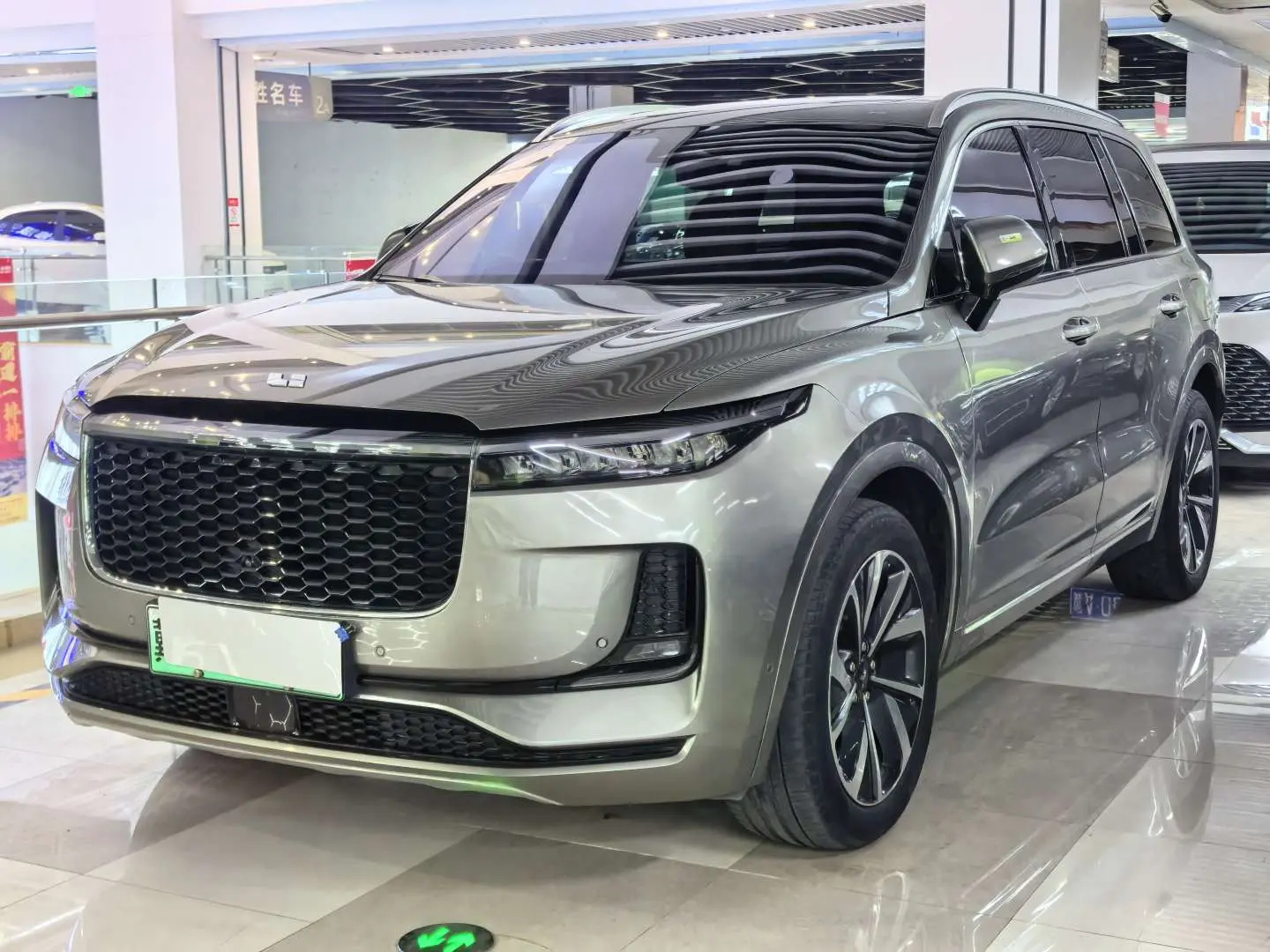 Li ONE (Ideal ONE)  из Китая