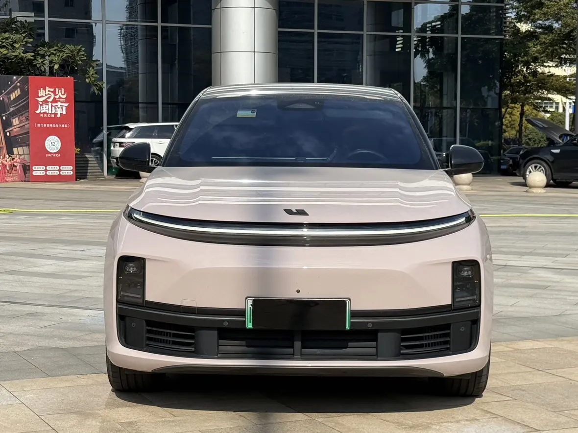 Li L7 (Ideal L7)  из Китая