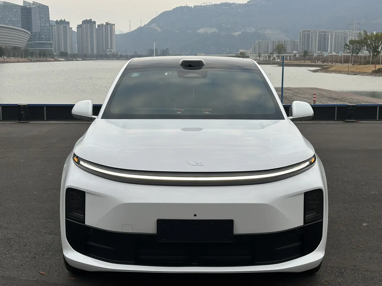 Li L6 (Ideal L6)  из Китая